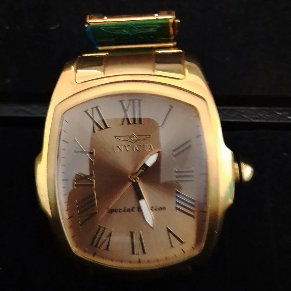EUC Invicta Lupah Model 15192 Special Edition Men's Watch in Original Box